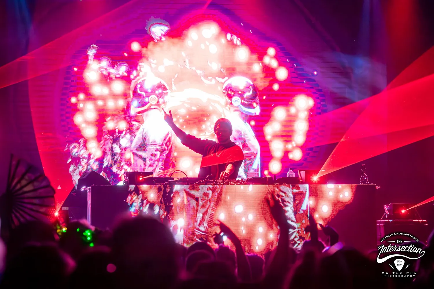 Laser show at The Intersection in Grand Rapids, photo 7