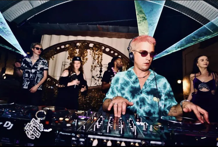 DJ Services