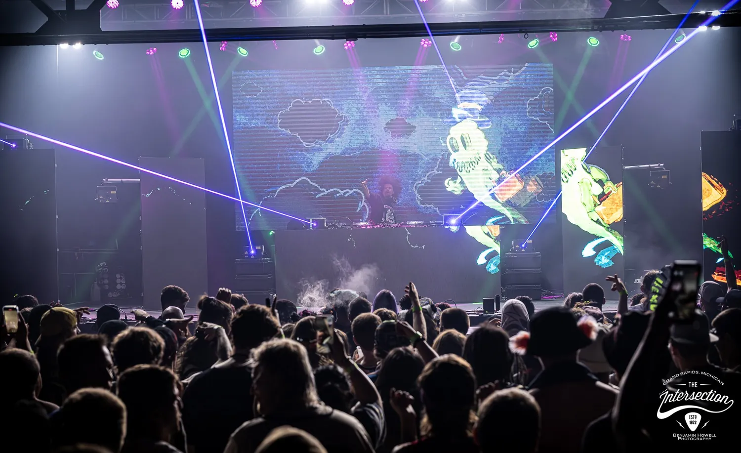 Laser show at The Intersection in Grand Rapids, photo 11
