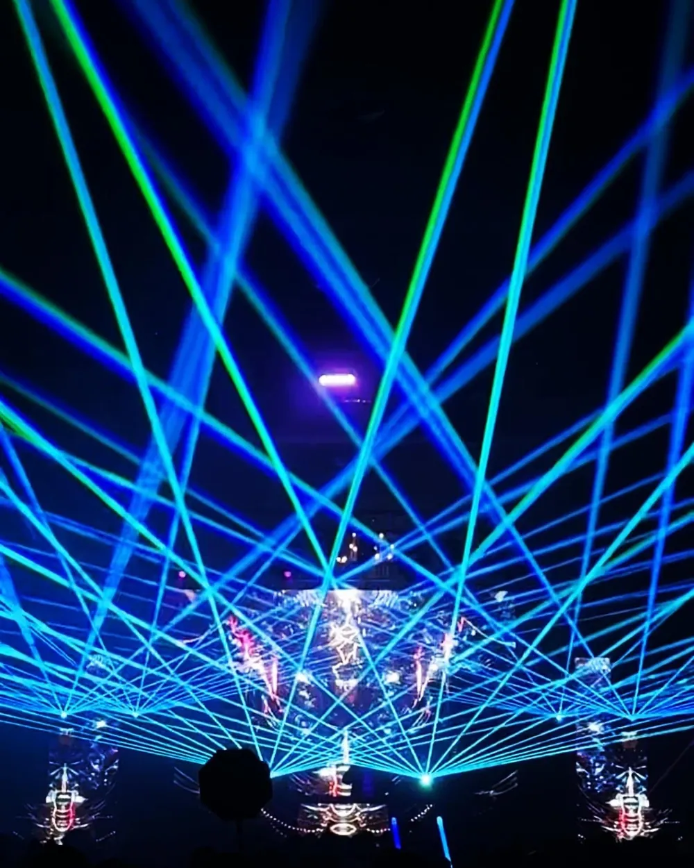 Laser show at Russell Industrial Center in Detroit, photo 12