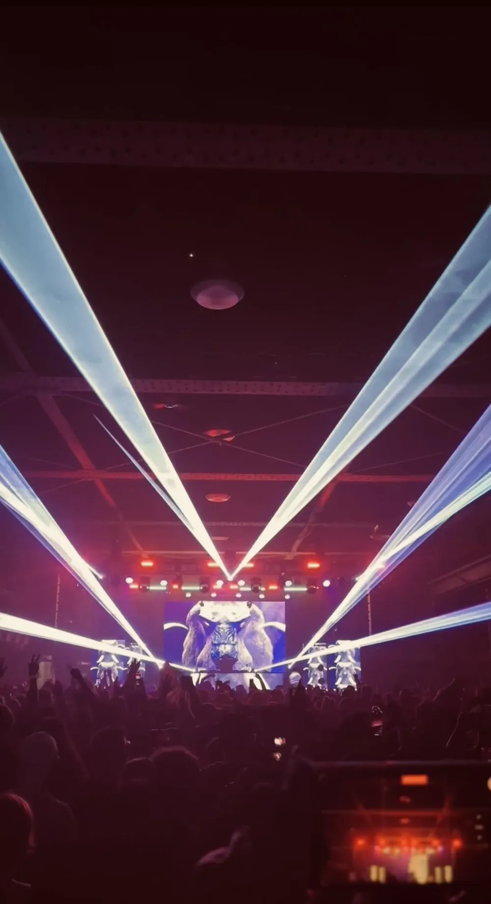Laser show at Russell Industrial Center in Detroit, photo 29