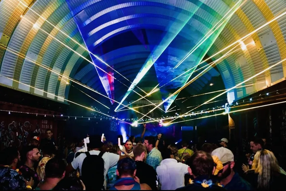 Laser show at Tangent Gallery in Detroit, photo 8