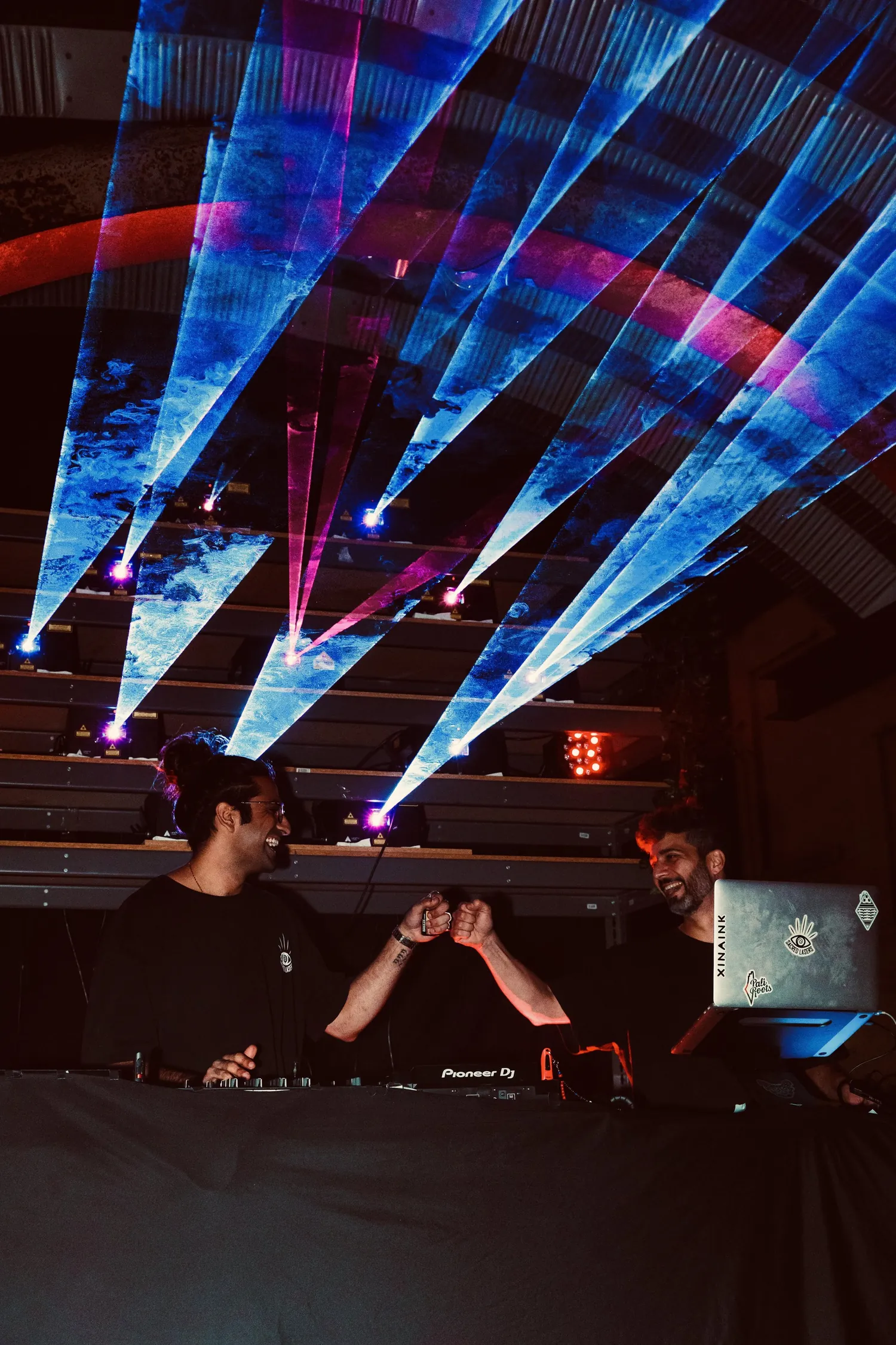 Laser show at Tangent Gallery in Detroit, photo 2