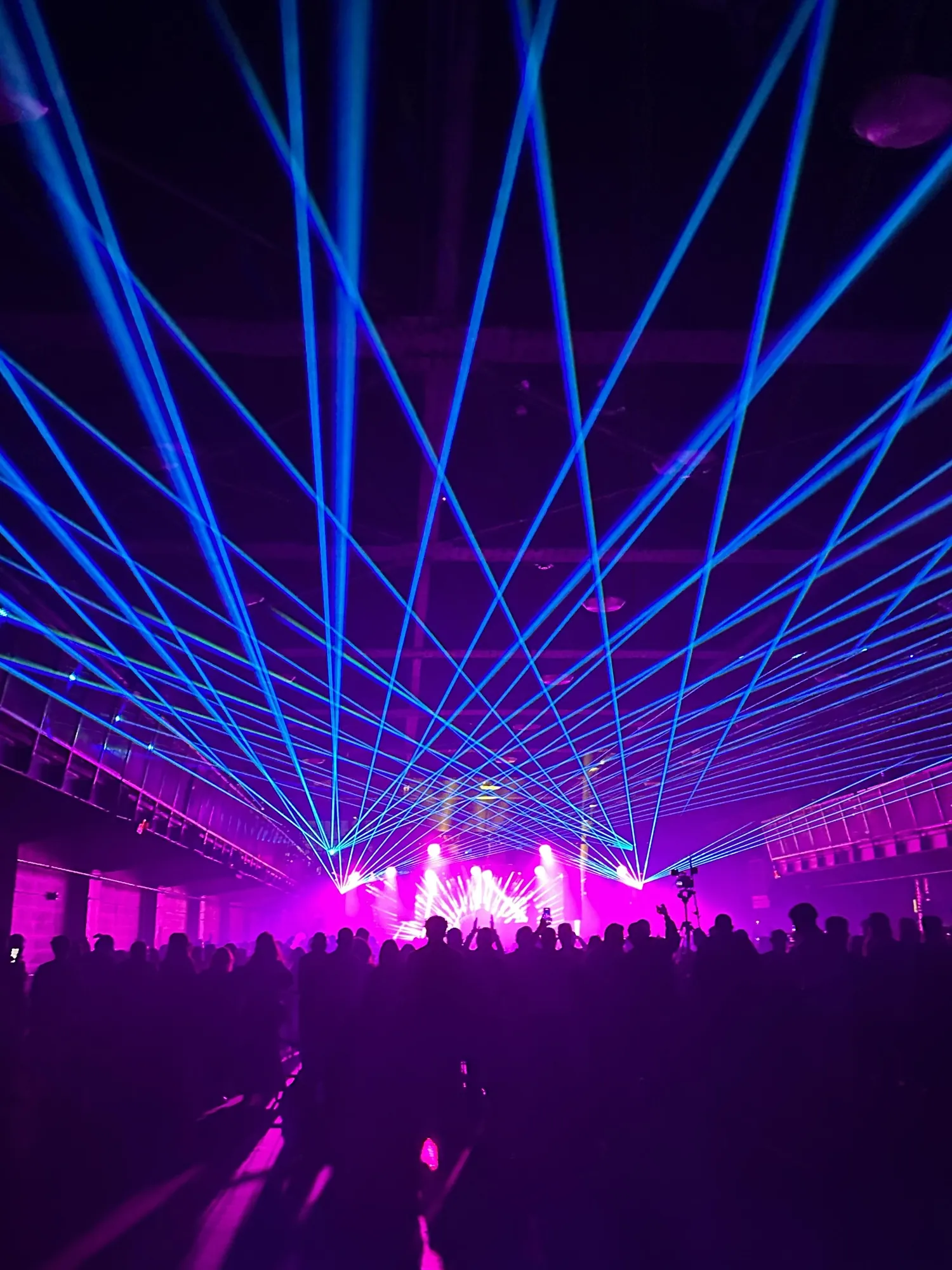 Laser show at Russell Industrial Center in Detroit, photo 6