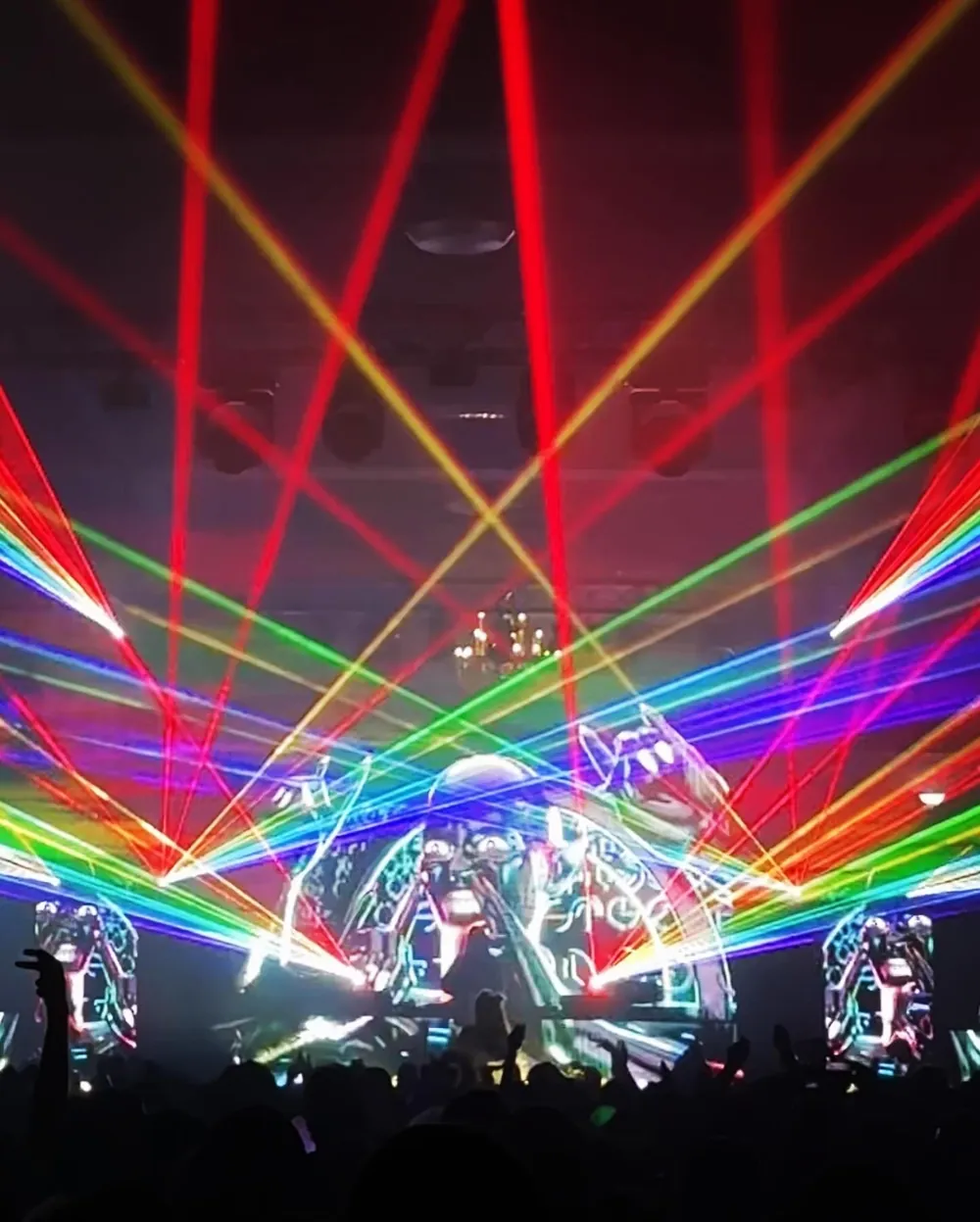 Laser show at Russell Industrial Center in Detroit, photo 5