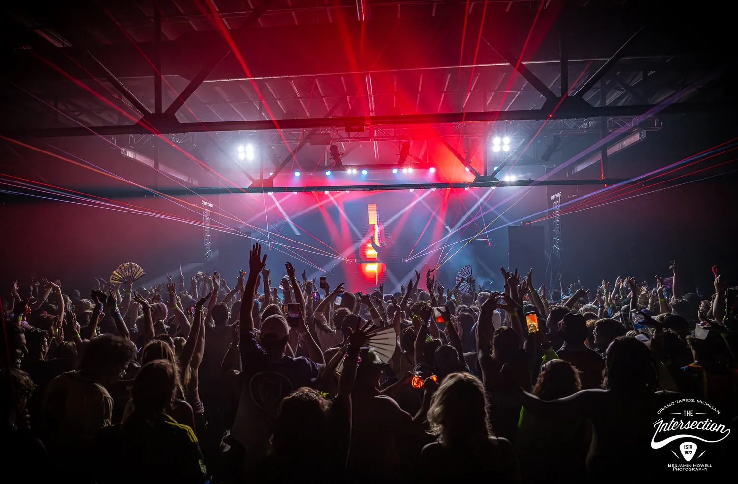 Laser show at The Intersection in Grand Rapids, photo 14