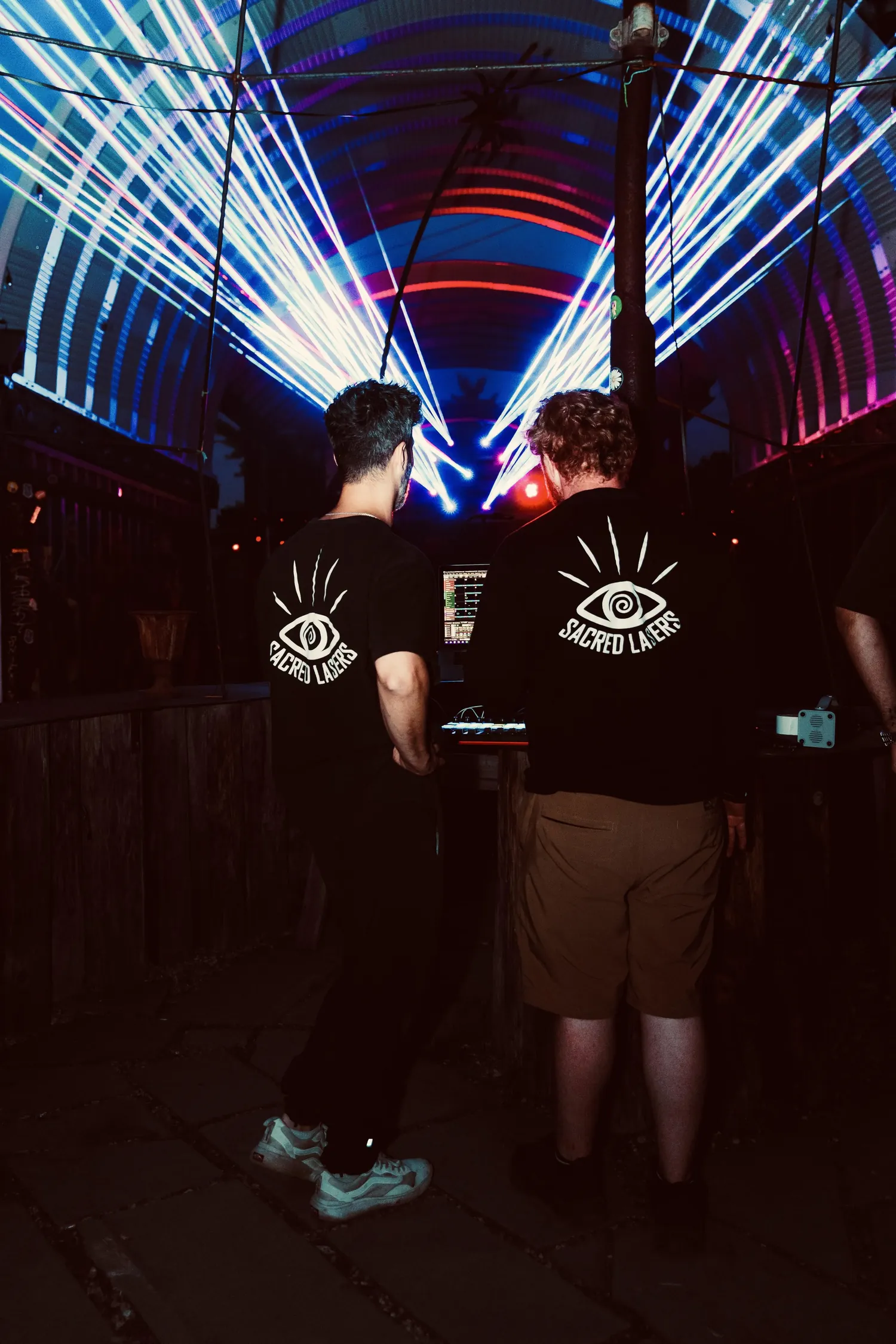 Laser show at Tangent Gallery in Detroit, photo 5